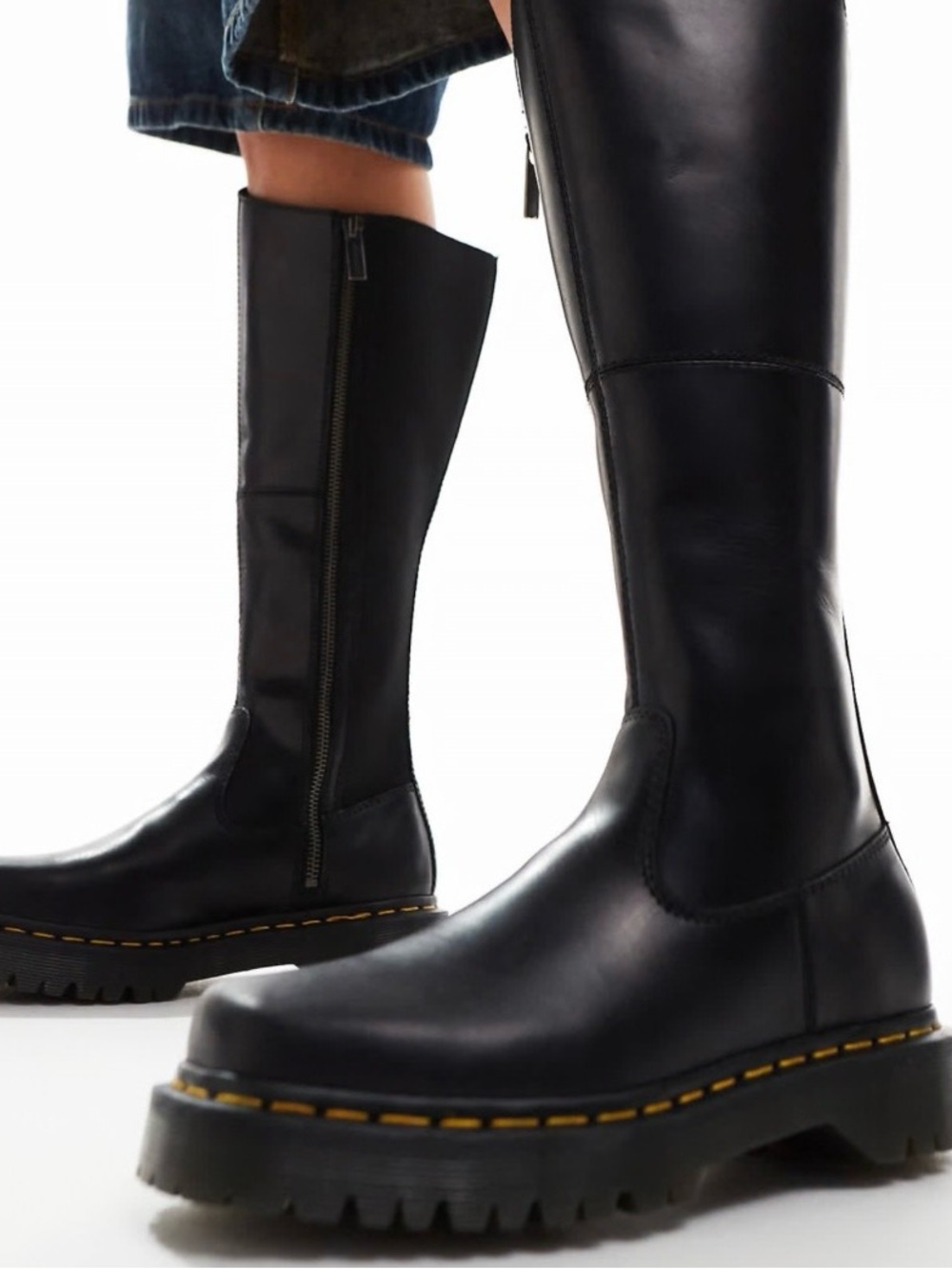 Dr Martens Amaayah knee high boots in black - Picture 3 of 7